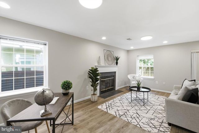 6372 ALDERMAN DR, Alexandria, VA 22315