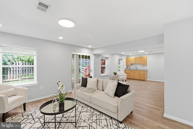 6372 ALDERMAN DR, Alexandria, VA 22315