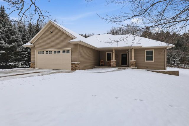 1894 STATELY CONIFER RIDGE, Rosholt, WI 54473