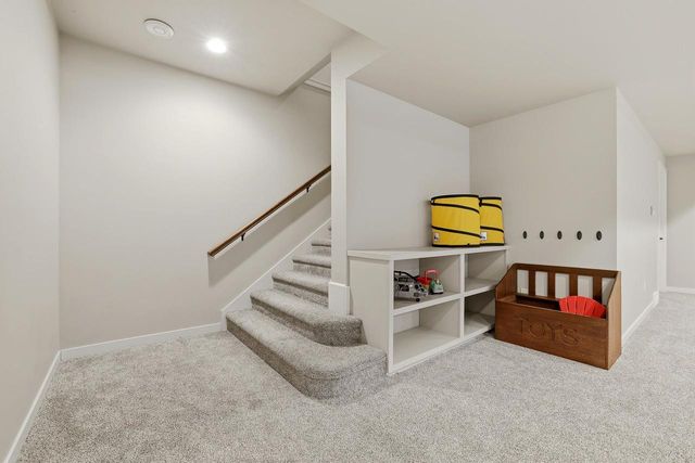 1894 STATELY CONIFER RIDGE, Rosholt, WI 54473