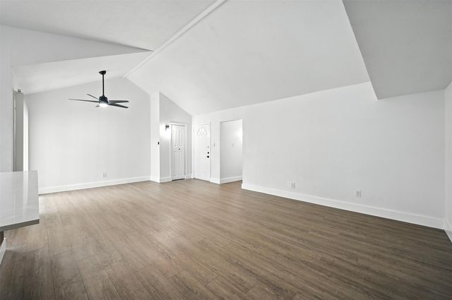 6082 Dooley Drive, The Colony, TX 75056