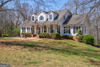 157 RIVERBEND Circle, Royston, GA 30662