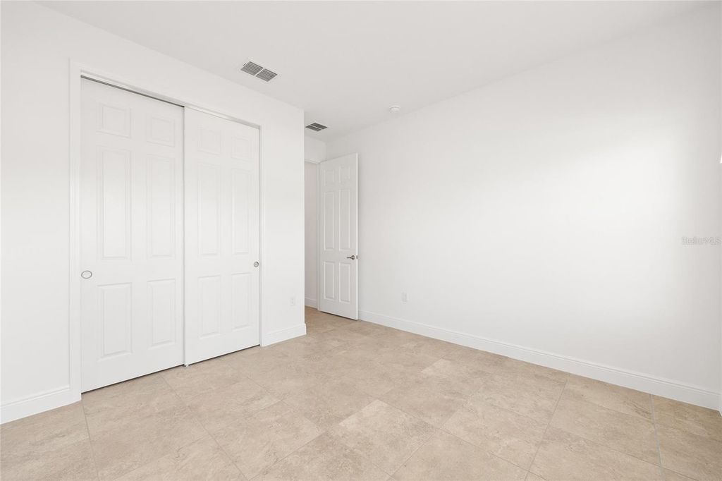 Image 28 of property listing at 8425 SW 101ST AVENUE, Ocala, FL 34481