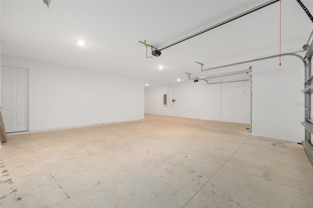 Image 33 of property listing at 8425 SW 101ST AVENUE, Ocala, FL 34481