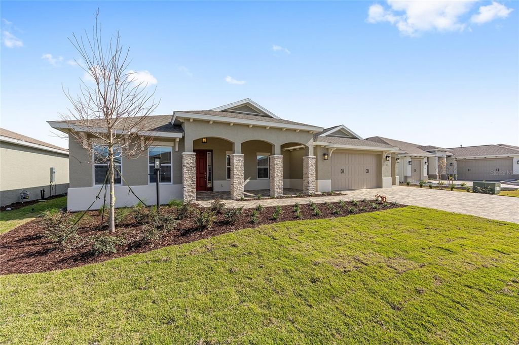 Image 5 of property listing at 8425 SW 101ST AVENUE, Ocala, FL 34481