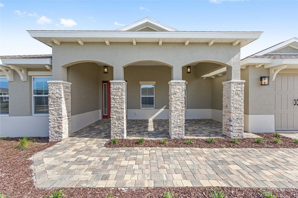 Image 6 of property listing at 8425 SW 101ST AVENUE, Ocala, FL 34481