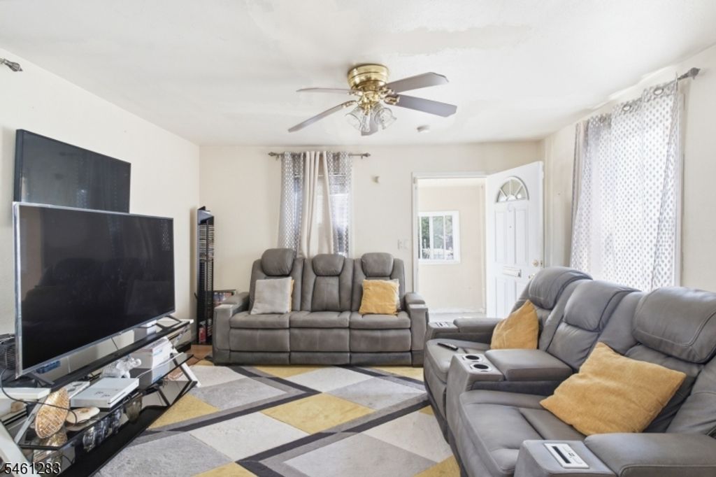 59 Augusta St, Irvington Twp., NJ 07111 — photo 4