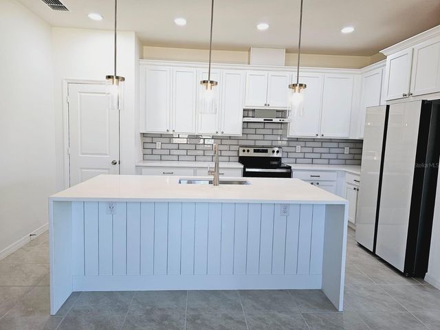 9168 WESTSIDE HILLS DRIVE, Davenport, FL 33896