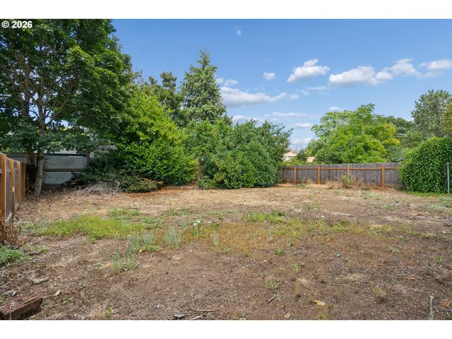 5817 Se FRANCIS St, Portland, OR 97206