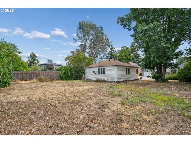 5817 Se FRANCIS St, Portland, OR 97206