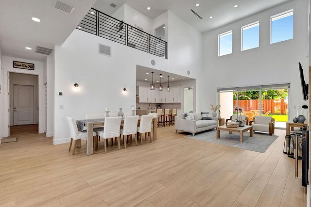 12952 Drayton Road SE, North Palm Beach, FL 33408