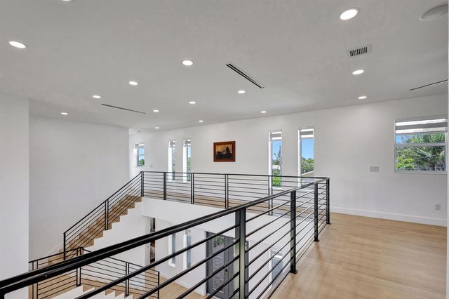 12952 Drayton Road SE, North Palm Beach, FL 33408