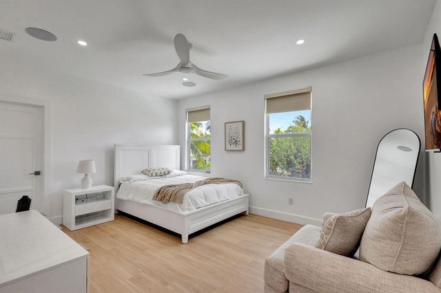 12952 Drayton Road SE, North Palm Beach, FL 33408