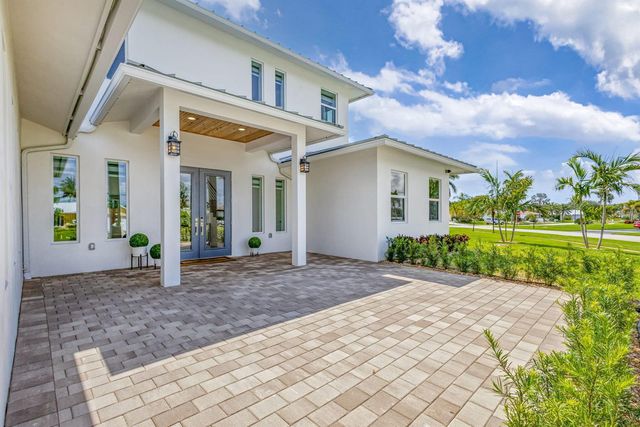 12952 Drayton Road SE, North Palm Beach, FL 33408