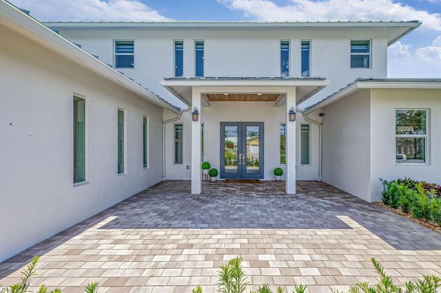 12952 Drayton Road SE, North Palm Beach, FL 33408