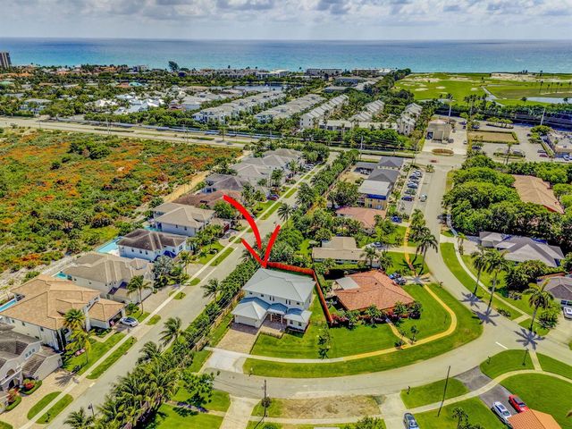12952 Drayton Road SE, North Palm Beach, FL 33408