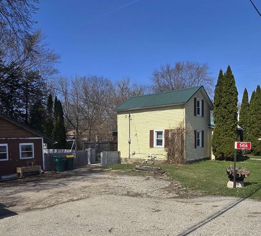 5416 S County Road D, Afton, WI 53501