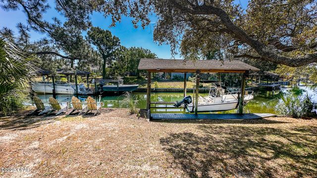 126 Queens Circle, Panama City, FL 32405