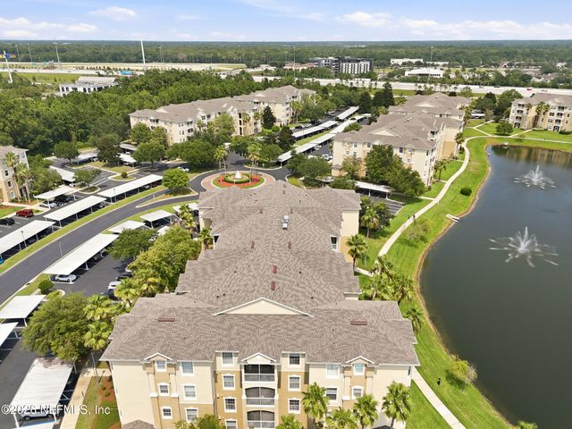 7801 POINT MEADOWS Drive 2303, Jacksonville, FL 32256