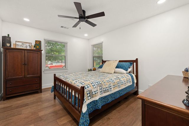 4610 Michaux Street, Houston, TX 77009