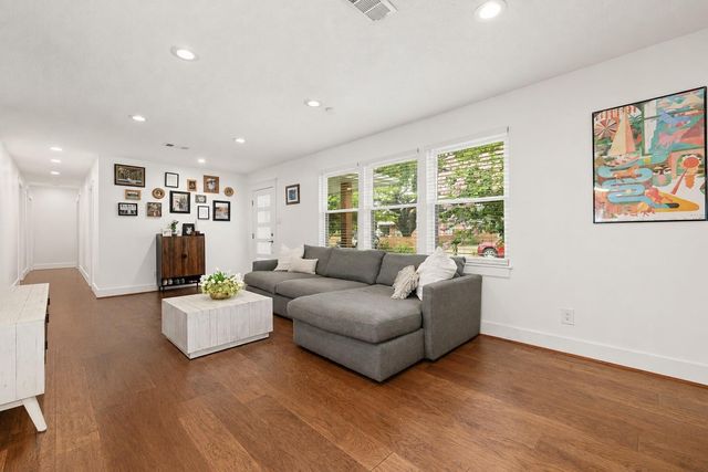 4610 Michaux Street, Houston, TX 77009