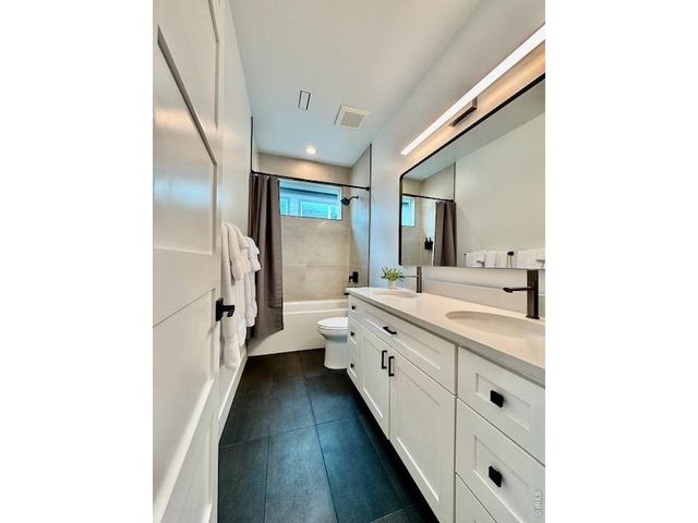 561 Canary Ln, Superior, CO 80027