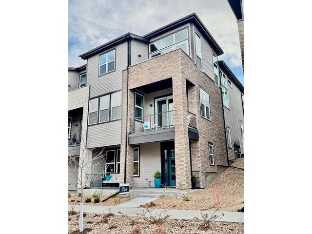 561 Canary Ln, Superior, CO 80027