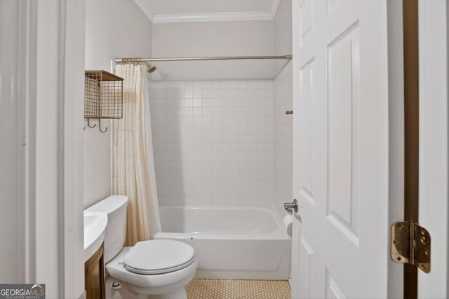 3675 Peachtree Road NE 19, Atlanta, GA 30319