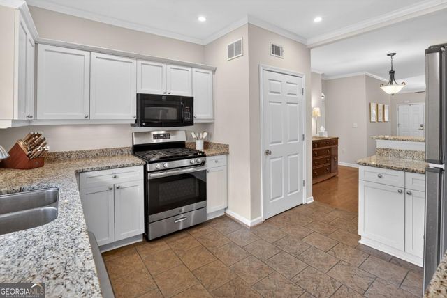 3675 Peachtree Road NE 19, Atlanta, GA 30319