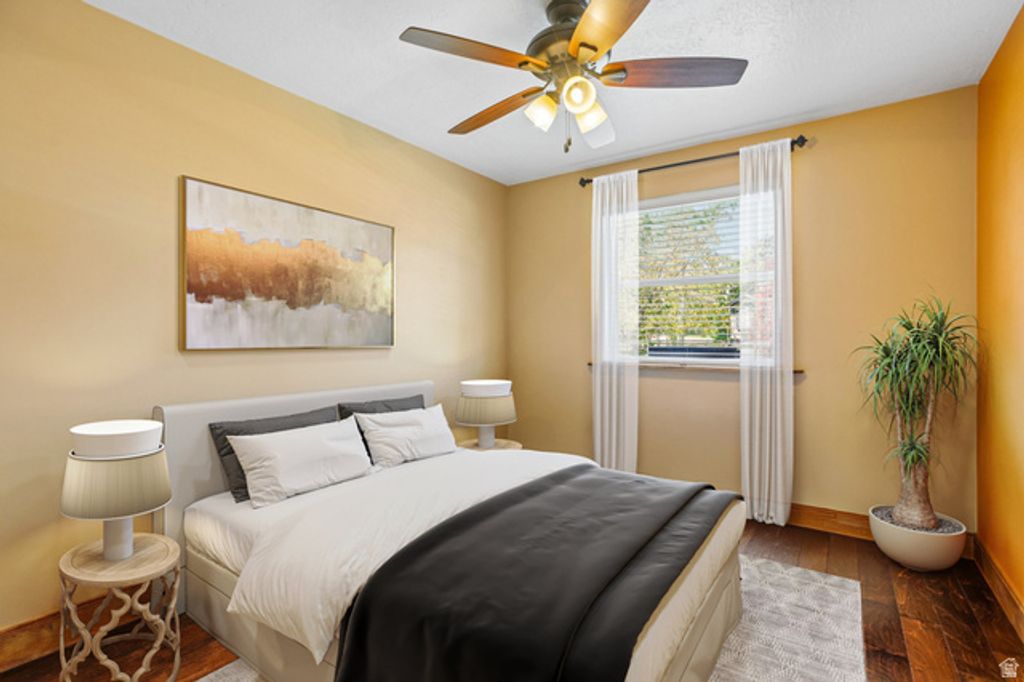 Image 12 of property listing at 10027 S BIRNAM WOODS WAY, South Jordan, UT 84009