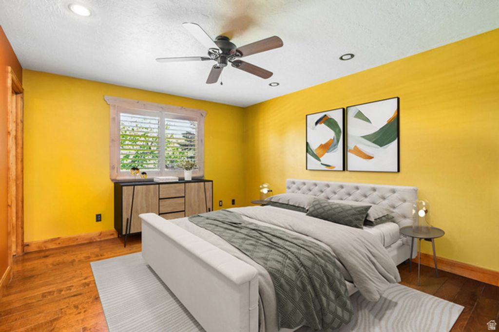 Image 10 of property listing at 10027 S BIRNAM WOODS WAY, South Jordan, UT 84009