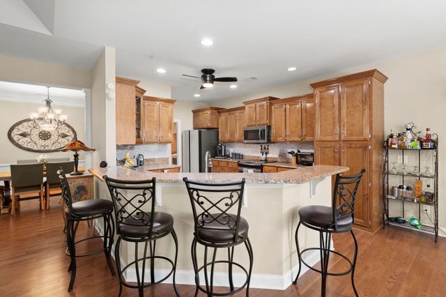 5528 Crescent View Drive, North Charleston, SC 29420