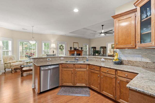 5528 Crescent View Drive, North Charleston, SC 29420