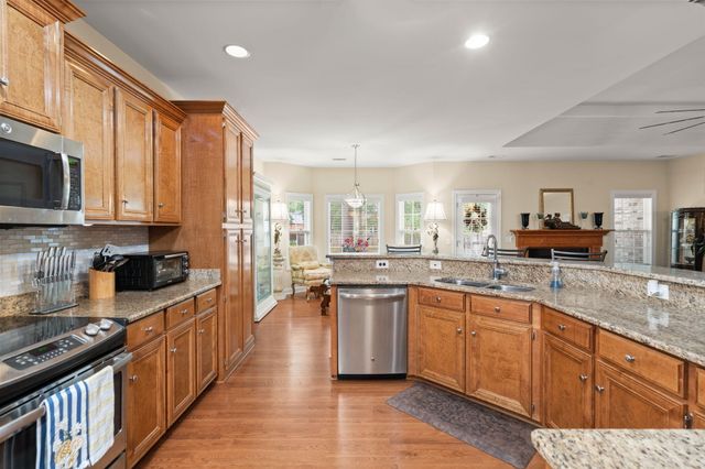 5528 Crescent View Drive, North Charleston, SC 29420