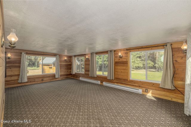 280 Al's Welding Rd, Spirit Lake, ID 83869