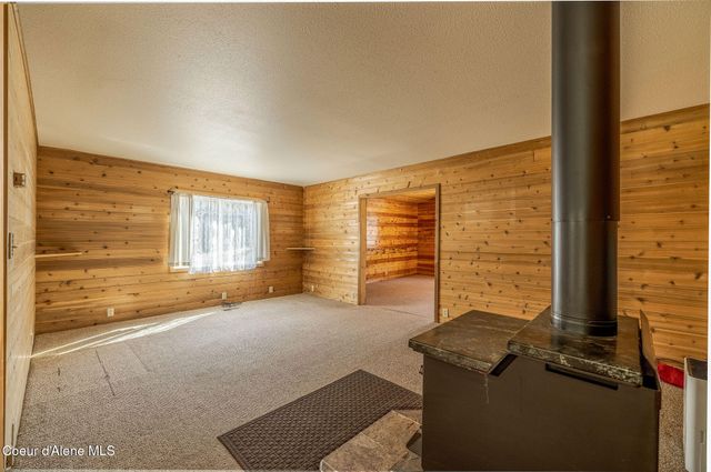 280 Al's Welding Rd, Spirit Lake, ID 83869
