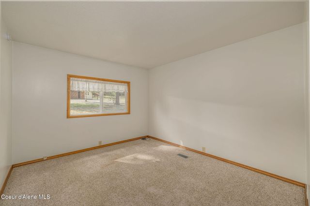 280 Al's Welding Rd, Spirit Lake, ID 83869