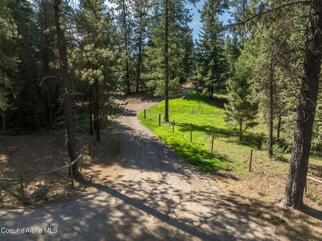 280 Al's Welding Rd, Spirit Lake, ID 83869