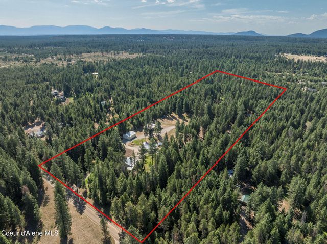 280 Al's Welding Rd, Spirit Lake, ID 83869