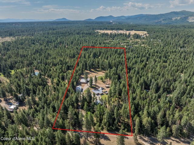 280 Al's Welding Rd, Spirit Lake, ID 83869