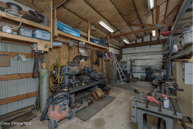 280 Al's Welding Rd, Spirit Lake, ID 83869