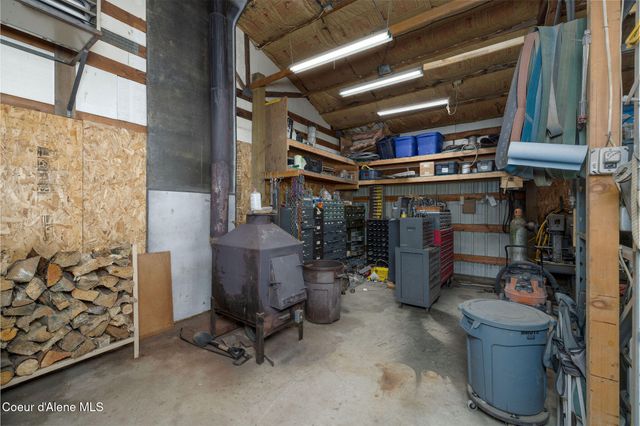 280 Al's Welding Rd, Spirit Lake, ID 83869