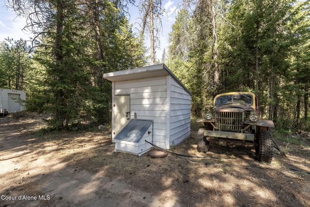 280 Al's Welding Rd, Spirit Lake, ID 83869