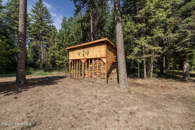 280 Al's Welding Rd, Spirit Lake, ID 83869