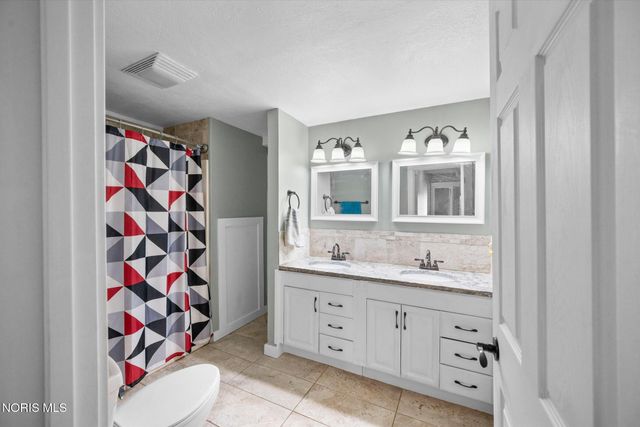 11215 Waterville Street, Whitehouse, OH 43571