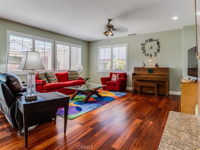 718 Annie, Santa Maria, CA 93455