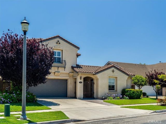 718 Annie, Santa Maria, CA 93455