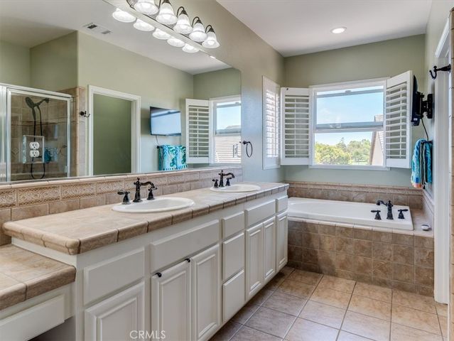 718 Annie, Santa Maria, CA 93455