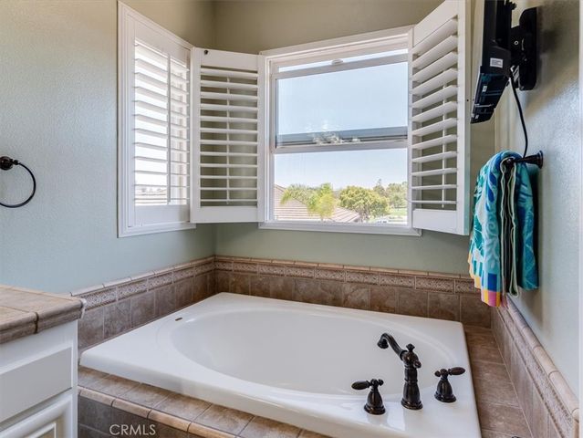 718 Annie, Santa Maria, CA 93455