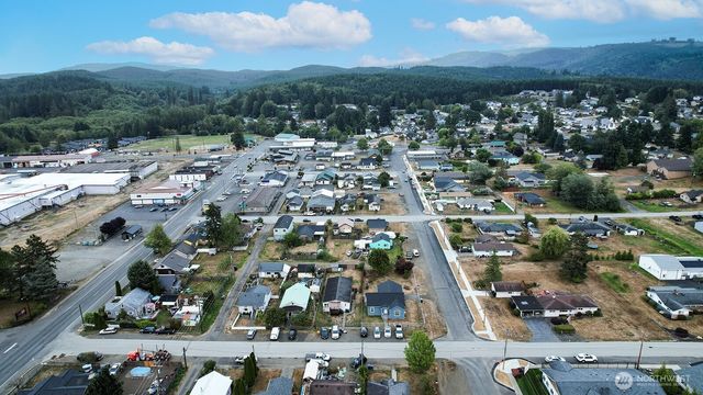 124 S 6th Street, Mccleary, WA 98557